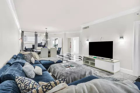 333 S Sunset Dr #204, Fort Lauderdale, FL 33301