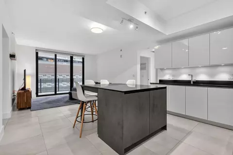 1010 Brickell Ave #1607, Miami, FL 33131