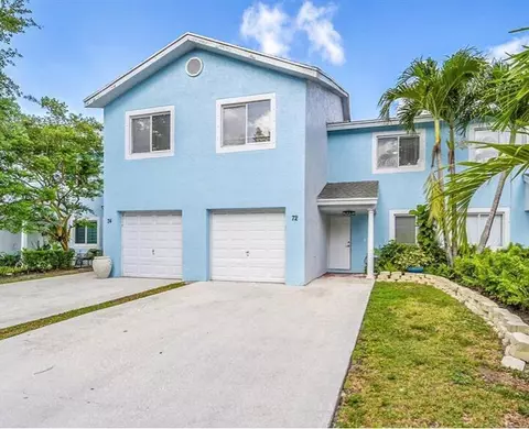 72 Fairway Ln, Royal Palm Beach, FL 33411