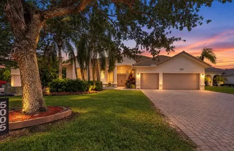 5005 NW 57th Ter, Coral Springs, FL 33067