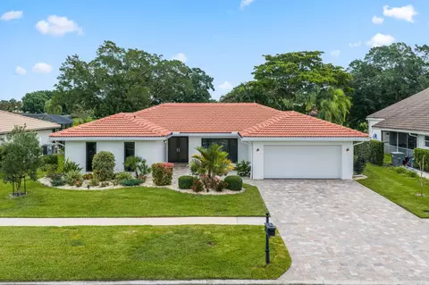 20195 Back 9 Dr, Boca Raton, FL 33498
