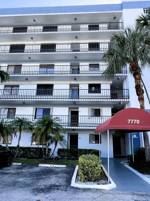 7770 Tahiti Ln #504, Lake Worth, FL 33467