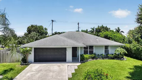 1145 Julia Heights Dr, Lantana, FL 33462