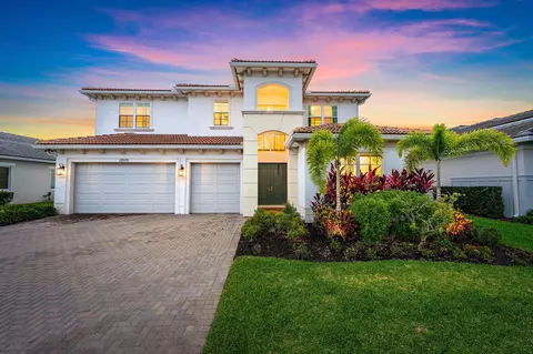 12115 Waterstone Cir, Palm Beach Gardens, FL 33412
