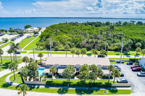 1895 NE Media Ave #8, Jensen Beach, FL 34957