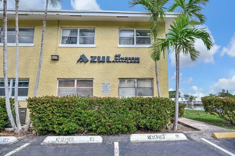 4051 NE 13th Ave #69-3, Oakland Park, FL 33334
