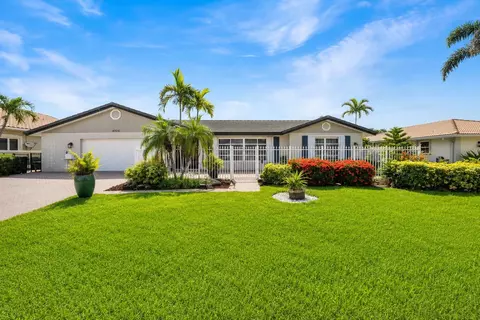 4020 NE 24th Ave, Lighthouse Point, FL 33064