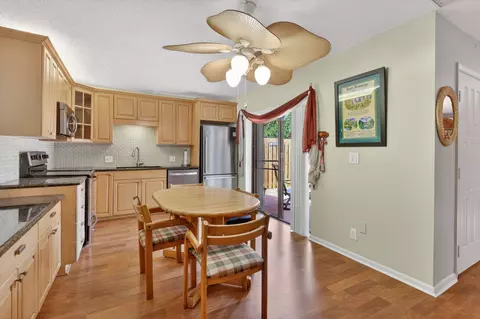 Kitchen - 5706 SE Riverboat Dr #202, Stuart, FL 34997 photo 2 of 5