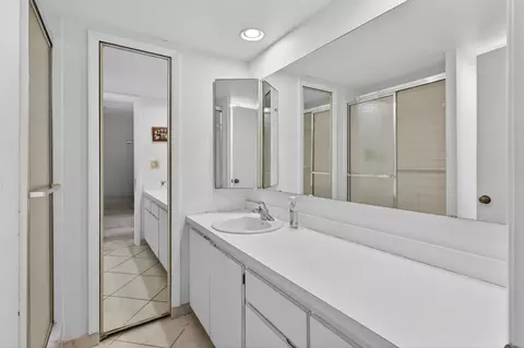 Bath - 5706 SE Riverboat Dr #202, Stuart, FL 34997 photo 2 of 2