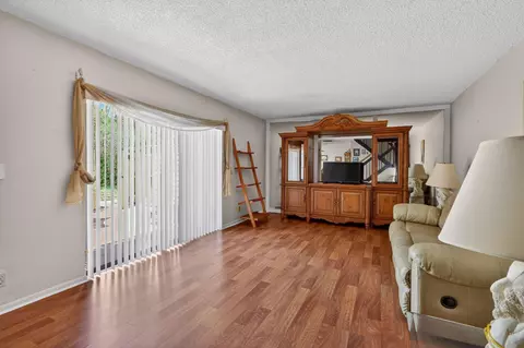 Living - 5706 SE Riverboat Dr #202, Stuart, FL 34997 photo 2 of 4