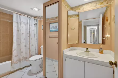 Bath - 5706 SE Riverboat Dr #202, Stuart, FL 34997 photo 1 of 2