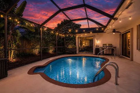 54 Cedar Cir, Boynton Beach, FL 33436
