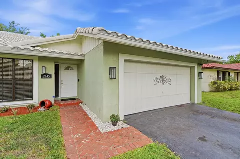 2145 NW 85th Ln, Coral Springs, FL 33071