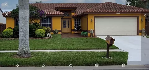 8862 Jaspers Dr, Boynton Beach, FL 33472