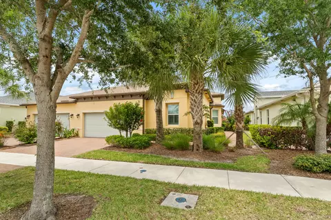12784 SW Lake Fern Cir, Port Saint Lucie, FL 34987