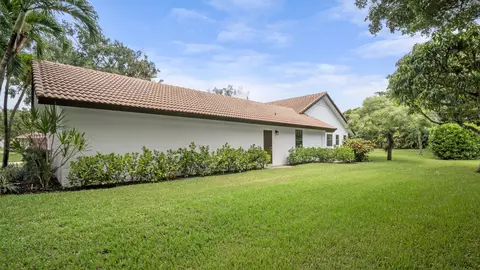 Exterior - 7510 E Cypresshead Dr, Parkland, FL 33067 photo 7 of 12