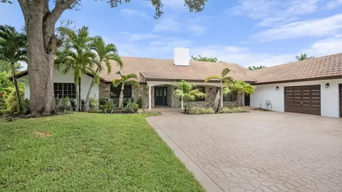 Exterior - 7510 E Cypresshead Dr, Parkland, FL 33067 photo 1 of 12