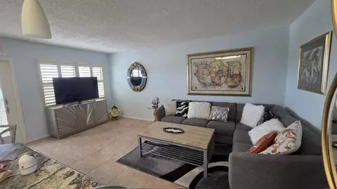 4030 Rexford B, Boca Raton, FL 33434