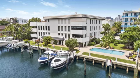 76 Isle Of Venice Dr #G, Fort Lauderdale, FL 33301