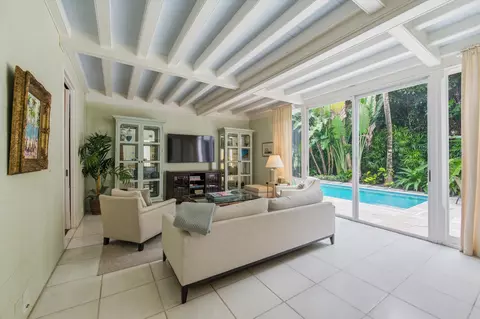 Living - 258 Pendleton Ave, Palm Beach, FL 33480 photo 3 of 6
