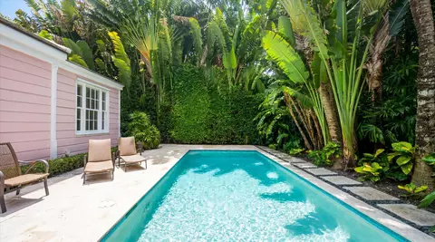 Exterior - 258 Pendleton Ave, Palm Beach, FL 33480 photo 6 of 8