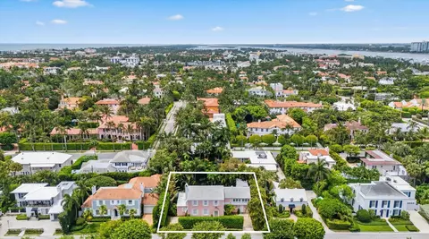 View/Area - 258 Pendleton Ave, Palm Beach, FL 33480 photo 1 of 5