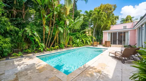 Exterior - 258 Pendleton Ave, Palm Beach, FL 33480 photo 5 of 8