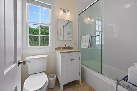 Bath - 258 Pendleton Ave, Palm Beach, FL 33480 photo 1 of 4