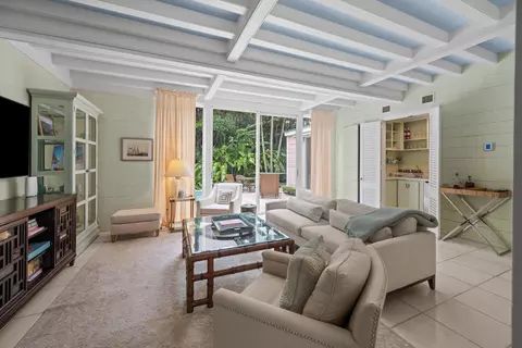Living - 258 Pendleton Ave, Palm Beach, FL 33480 photo 5 of 6