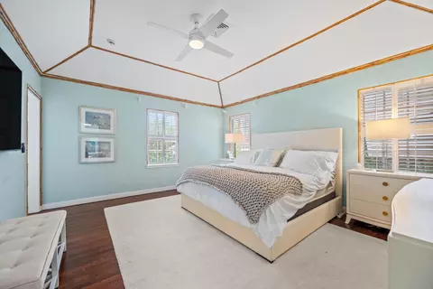 Bedroom - 258 Pendleton Ave, Palm Beach, FL 33480 photo 1 of 5