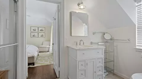 Bath - 258 Pendleton Ave, Palm Beach, FL 33480 photo 2 of 4