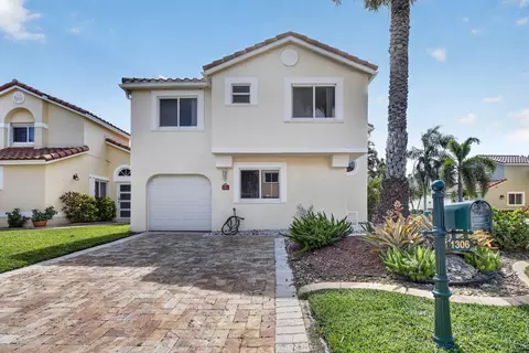Exterior - 1306 SE 5th Ct, Dania Beach, FL 33004 photo 1 of 10