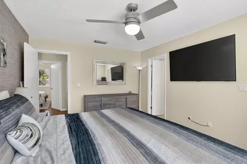 Bedroom - 1306 SE 5th Ct, Dania Beach, FL 33004 photo 3 of 4