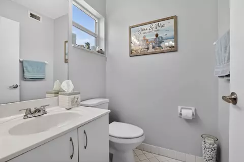 Bath - 1306 SE 5th Ct, Dania Beach, FL 33004 photo 1 of 4