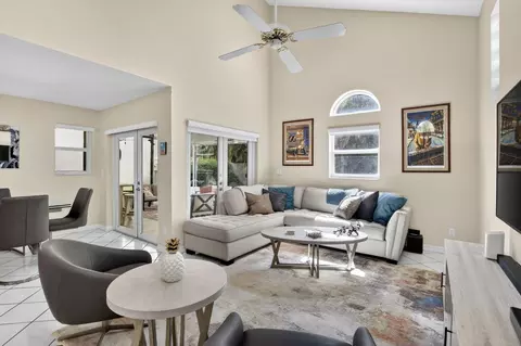 Living - 1306 SE 5th Ct, Dania Beach, FL 33004 photo 2 of 3