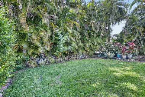 Exterior - 1306 SE 5th Ct, Dania Beach, FL 33004 photo 10 of 10