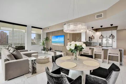 315 NE 3rd Ave #1206, Fort Lauderdale, FL 33301
