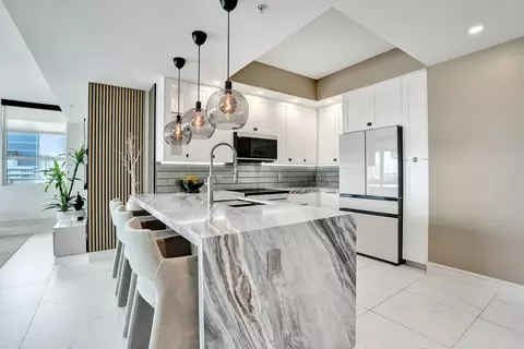 315 NE 3rd Ave #1206, Fort Lauderdale, FL 33301