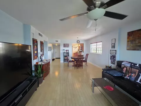 9101 W Sample Rd W #501, Coral Springs, FL 33065