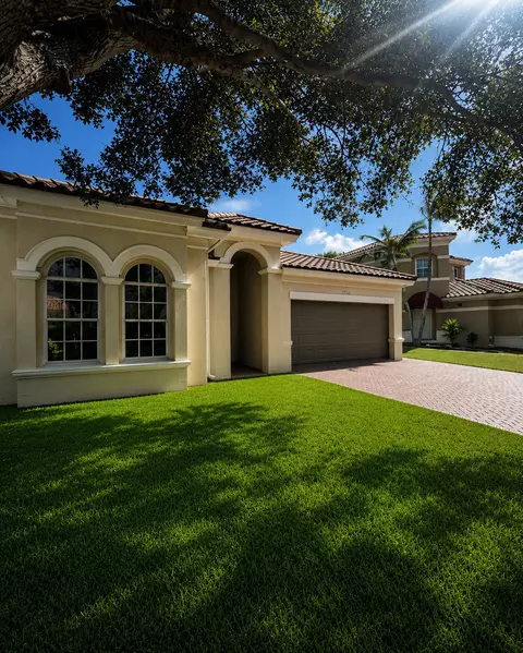 13844 SW 53rd St, Miramar, FL 33027