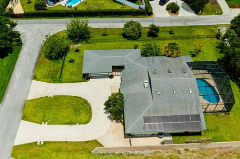View/Area - 4599 SE Halston Ct, Stuart, FL 34997 photo 9 of 10