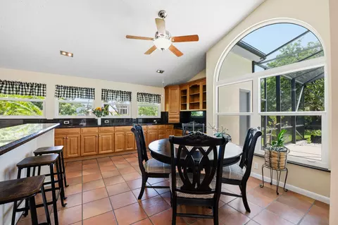 Kitchen - 4599 SE Halston Ct, Stuart, FL 34997 photo 4 of 4