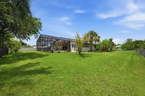 Exterior - 4599 SE Halston Ct, Stuart, FL 34997 photo 10 of 10