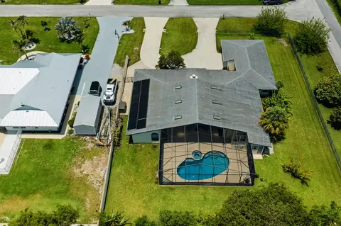 View/Area - 4599 SE Halston Ct, Stuart, FL 34997 photo 8 of 10