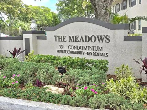 5680 SW 3rd Pl #206, Margate, FL 33068