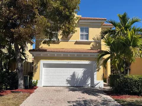 3977 NE 11th Dr, Homestead, FL 33033