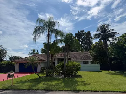 1770 Emilio Ln, Palm Springs, FL 33406