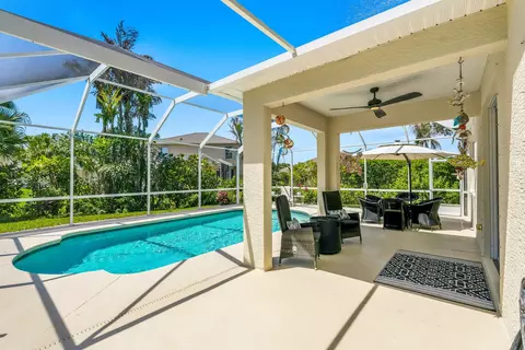 6455 36th Ln, Vero Beach, FL 32966