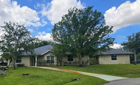 2879 SE Peru St, Port Saint Lucie, FL 34984