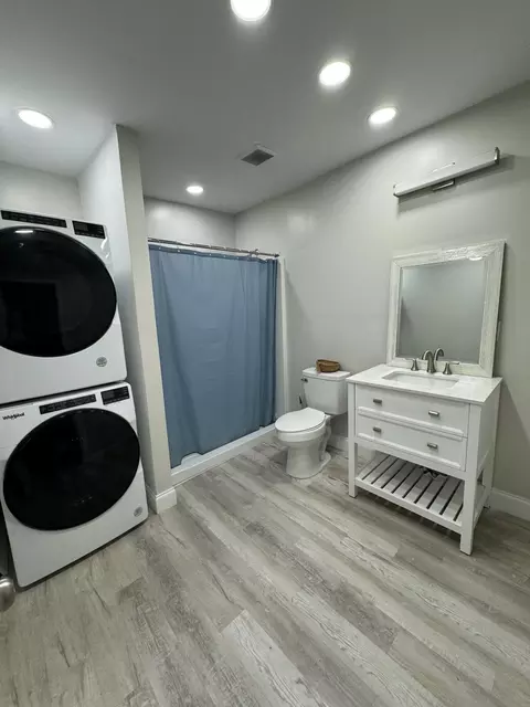 Bath - 4679 SEbbtide Ave #O, Stuart, FL 34997 photo 1 of 1
